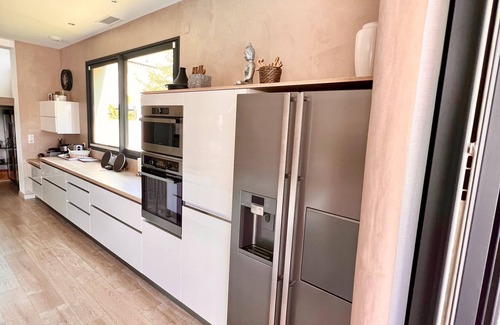 Saint-Jean-de-Vedas Villa | Magnifique Villa 150 m2 , 3 Chambres , Piscine, au Calme Absolu