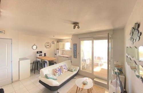 Saint-Pierre-la-Mer Casa | Magnifique maison vue sur la mer avec piscine commune à 800m de la plage
