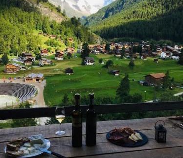 Hauderes Chalet De Esquí | Magnifique racard rénové isolé 10 minutes de marche