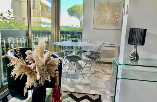 Mandelieu-la-Napoule Beach Apartamento | MAGNIFIQUE t2 RÉSIDENCE LUXE MANDELIEU CANNES PLAGE PRIVÉE PISCINE TENNIS RESTAURANT