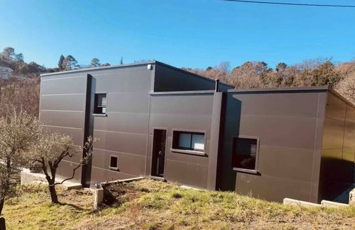 Ales Casa | Magnifique Villa Avec Piscine sur les Hauteurs Dalès