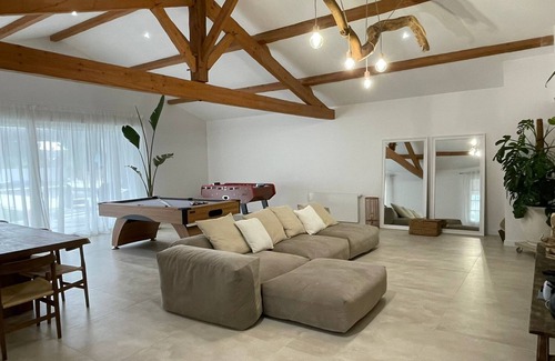 La Creche Villa | Magnifique Village 8 Personnes Avec Sauna, Piscine, Billard