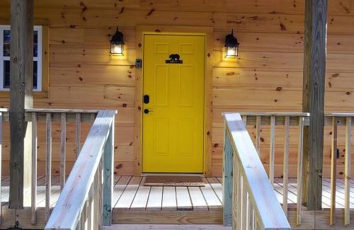 Cosby Casa | Magnolia Den a Pet-friendly Cabin Getaway near Gatlinburg