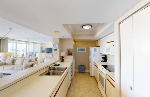Holiday Isle Condominio | Magnolia House 407 is a 1 BR with amazing views by RedAwning