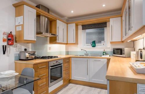 Poole Casa | Magnolia House - Beautiful Townhouse in Old Town Poole