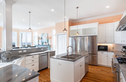 Emerald Isle Casa | Magnolia Moon, Oceanfront House in Emerald Isle, NC!