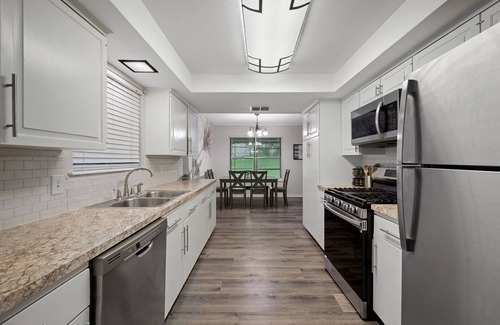 Coronado Hills Casa | Magnolia Music House: Ideal for Families and Large Groups with Game Room + Outdoor Fun
