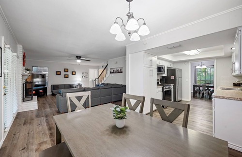 Coronado Hills Casa | Magnolia Music House: Ideal for Families and Large Groups with Game Room + Outdoor Fun