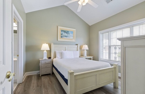 Central Myrtle Beach Condominio | Magnolia North by Hosteeva