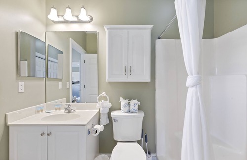 Central Myrtle Beach Condominio | Magnolia North by Hosteeva