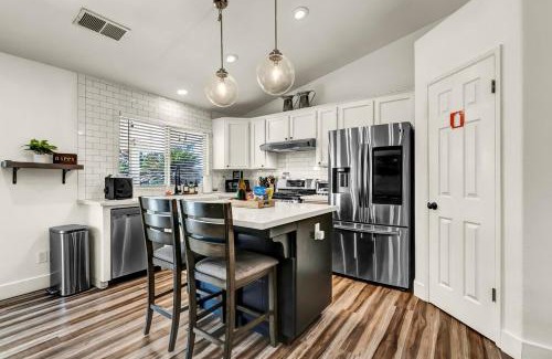 Hanford Casa | Magnolia Peaceful Vibes Cozy Near Hospital