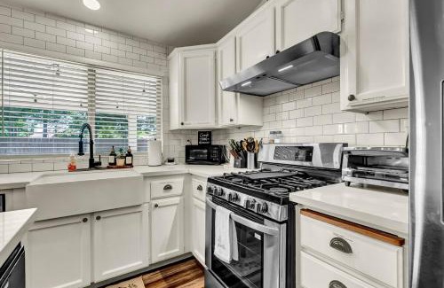 Hanford Casa | Magnolia Peaceful Vibes Cozy Near Hospital