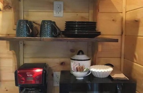 Clarkesville Cabina | Magnolia Tiny Home at Bleu Canoe