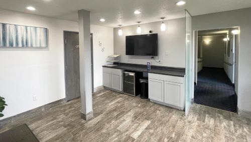 Fort Wayne Hotel | Magnuson Hotel Fort Wayne North - Coliseum
