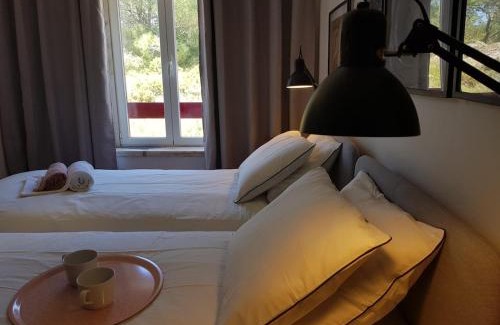 Magoito Apartamento | Magoito Beach-Beautiful Walkways and Fossil Cliffs