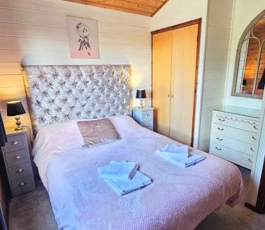 Warminster Casa | Magpie 3 HuntersMoon-Longleat-Warminster-Bath