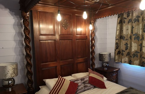 Warminster Chalet De Esquí | Urraca 6 CazadoresMoon-Warminster-longleat-Bath