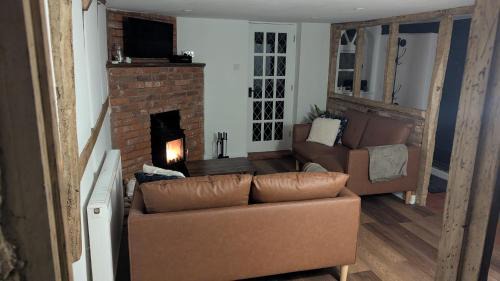 Moreton Casa | Magpie Cottage