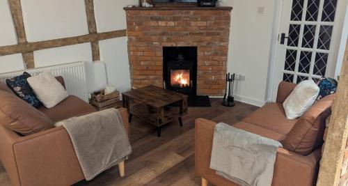 Moreton Casa | Magpie Cottage
