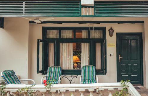 Abbottabad Cama Y Desayuno | Magpie Lodge