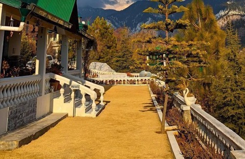 Abbottabad Hotel | Magpie Lodge