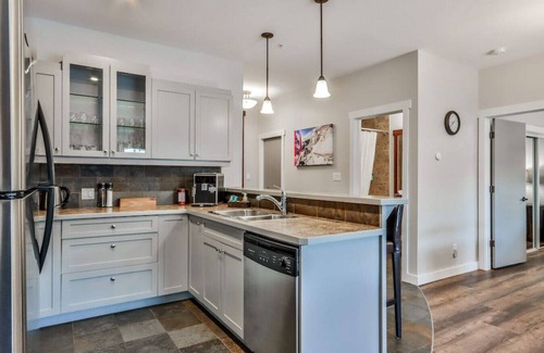 Canmore Apartamento | Cozy Mountain Condo!