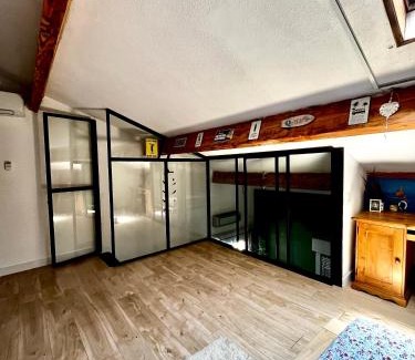 Villeneuve-les-Maguelone Apartamento | Maguelone Centre - 4 pers, wifi, Clim