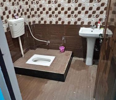 Jhusi Casa | Maha Kumbh Homestay