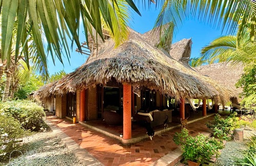 Bocachica Casa | Mahanaim Beach House 20 min from CTG