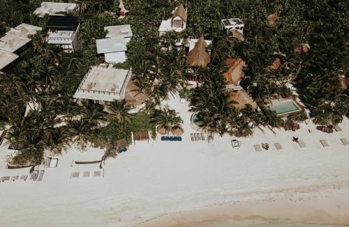 Zona Hotelera Hotel | Mahayana Tulum Beach Homes