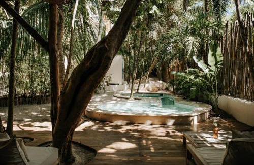 Zona Hotelera Hotel | Mahayana Tulum Beach Homes
