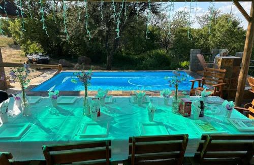 Maanhaarand Cabina | Mahikeng Lodge