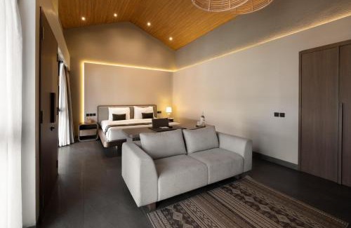 Setiabudi Villa | Mahitala Villa Bandung Heated Pool