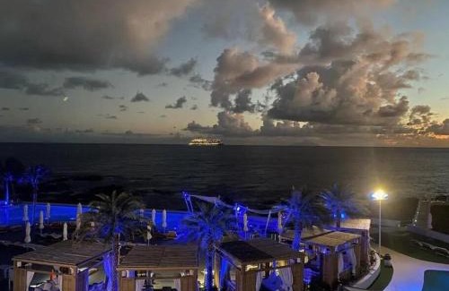Maho Apartamento | Maho Beach House - 2 Bedroom Corner Ocean Suite
