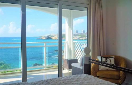 Maho Apartamento | Maho Beach House - 2 Bedroom Corner Ocean Suite