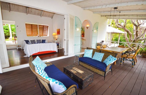 Sion Hill Casa | Mahogany Grove Villa