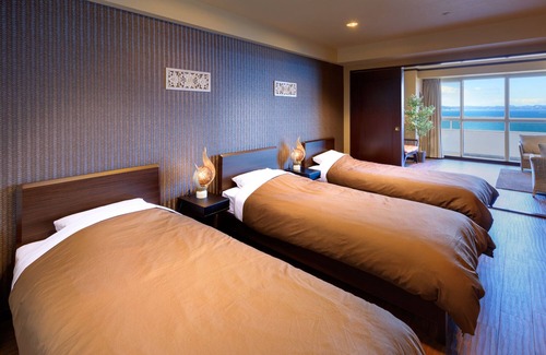Miura Hotel | Maholova Minds Miura