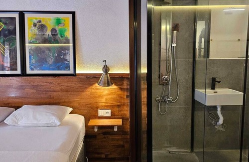 Rasimpasa Hotel | Mahzen Otel