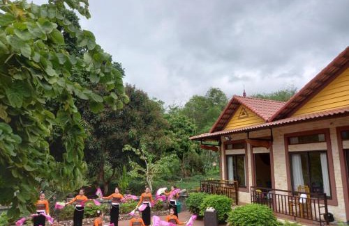 Chieng Chau Hotel | Mai Chau Xanh Bungalow