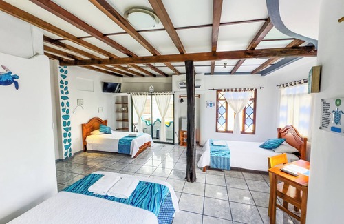 Bahía de la Academia Hotel | Maidith Galapagos Inn