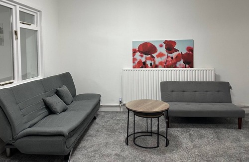 Maidstone Casa | Maidstone City DetachedCosy Bungalow with Big Garden - 3 min from City Centre