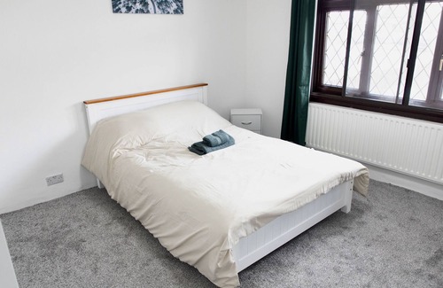 Maidstone Casa | Maidstone City DetachedCosy Bungalow with Big Garden - 3 min from City Centre