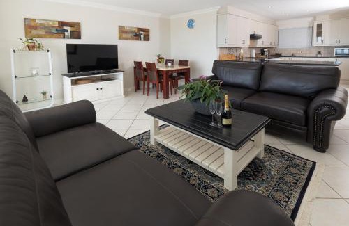 Jeffreys Bay Apartamento | Main Beach Penthouse