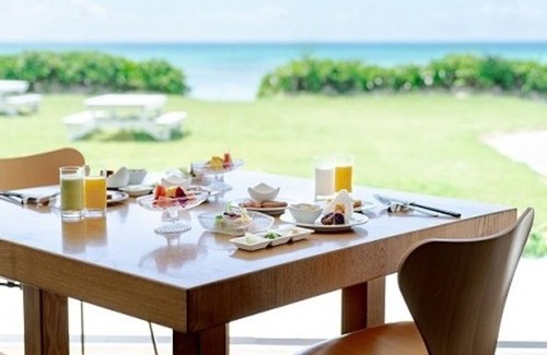 Kumejima Hotel | Main Building 2nd Floor Island View Twin vs | / Shimajirigun Okinawa