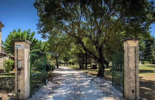 Sainte-Anastasie Casa | Encantadora casa de campo "Mazet" 6 pers. Con piscina privada climatizada y jardín vallado (tenis en la propiedad)