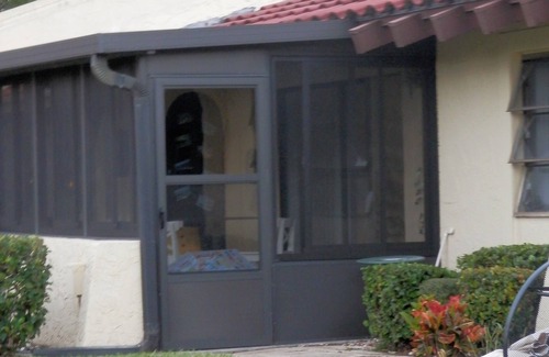 Bradenton Condominio | Escapada en el piso principal en West Bradenton, Florida (complejo de condominios de 1 piso)