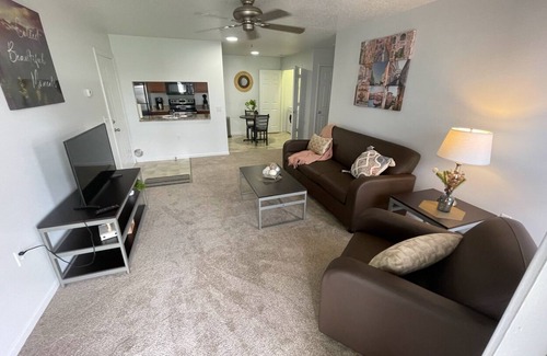Mount Pleasant Apartamento | Main Level 2-bedroom 2-bathroom apartment