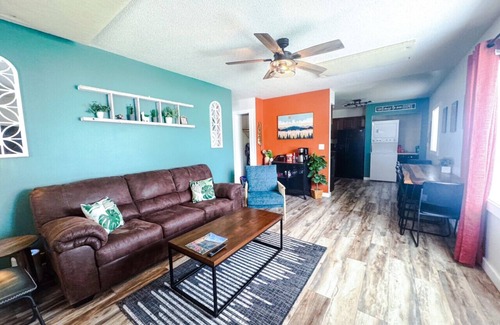 Spearfish Apartamento | Main Level - King Beds - Patio - Laundry - Walk to downtown!