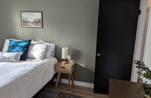 Alexandria Apartamento | Main level on Riverside Dr