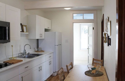Baddeck Apartamento | Main Street Apartment with Waterfront Views